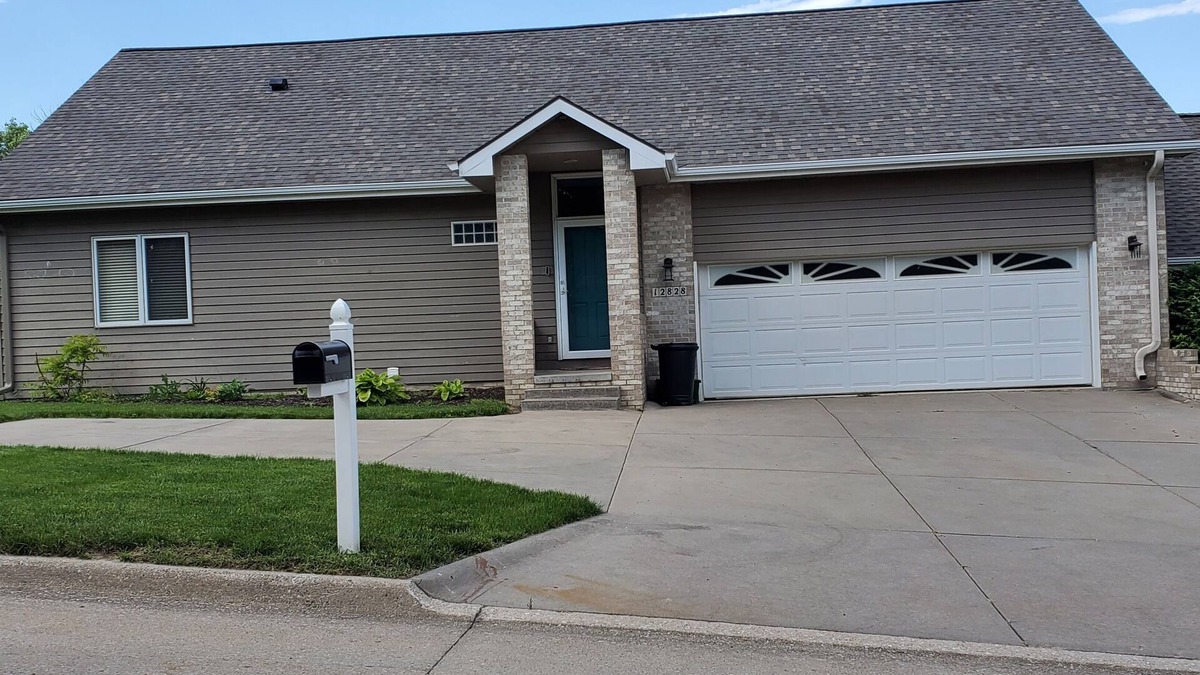 West Omaha House | Quiet, Modern Home Close to it All