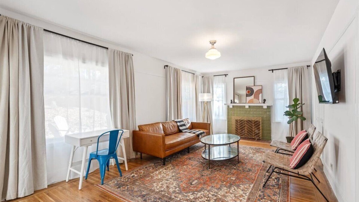 Merriewood House | Quiet Montclair Hideaway