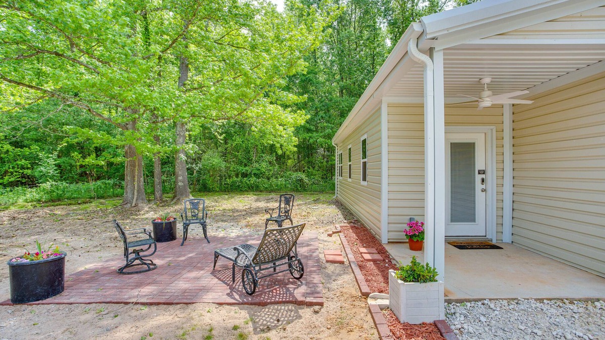 Mount Vernon Cabin | Quiet Mount Vernon Escape: Fish, Hike & Unwind!