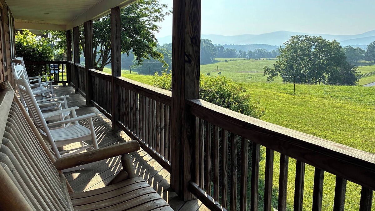 Stanley Cabin | Quiet mountain cabin w/stunning views, access to trail riding and river access!