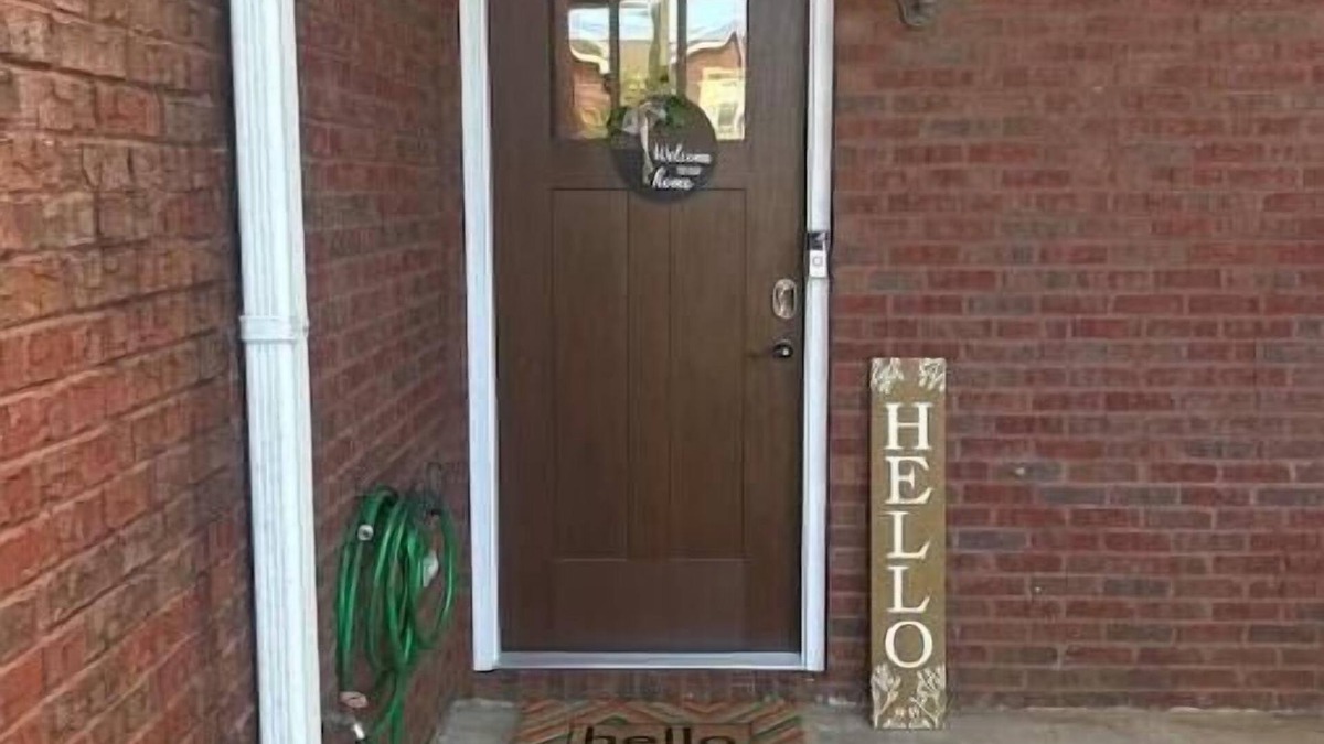 Enterprise House | Quiet neighborhood conveniently located to Ft Novosel/downtown Enterprise!