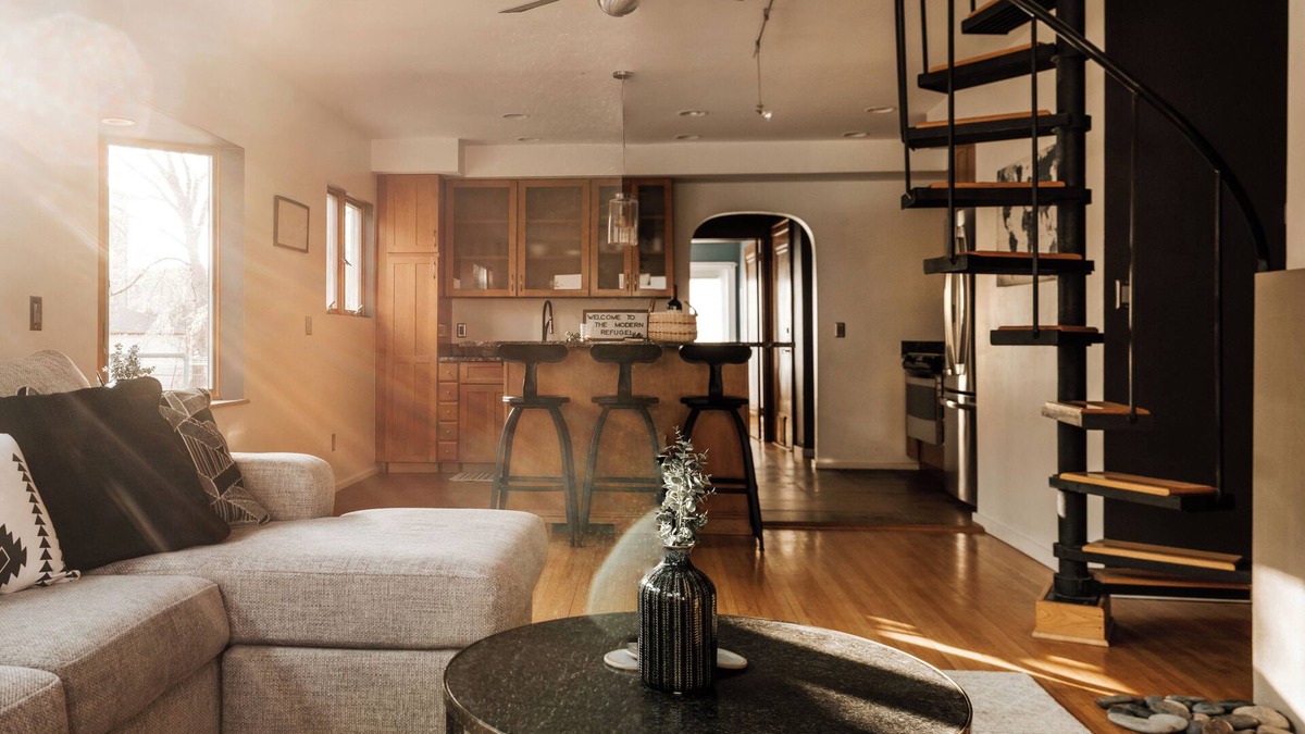 Powderhorn House | Quiet Neighborhood-Skylights-Spiral Stairs!