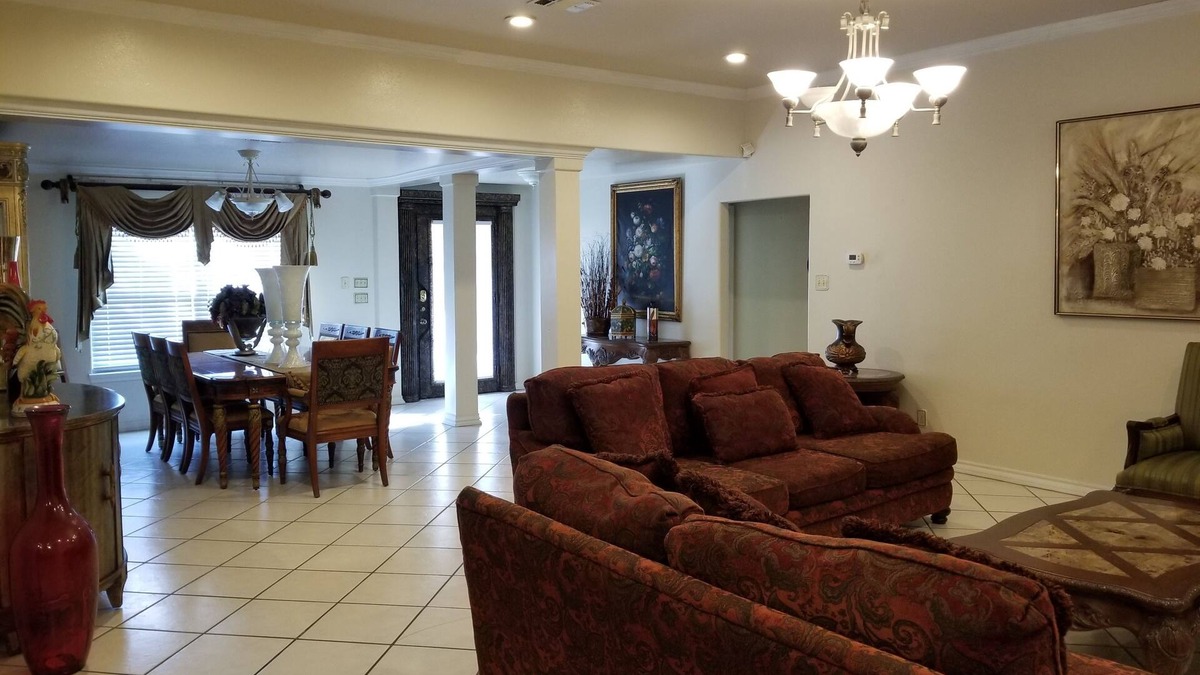 Leon Valley House | Quiet neighborhood, two minutes from the recreational park