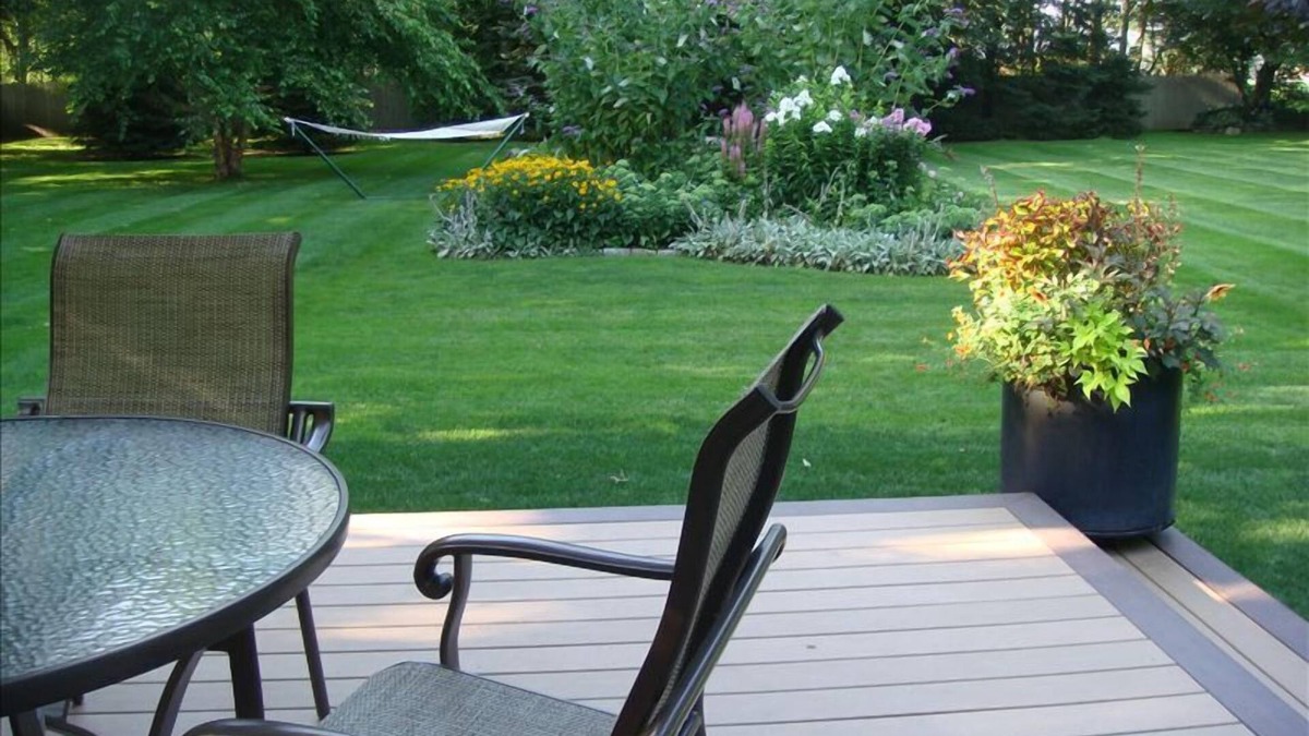 Newport East House | Quiet oasis minutes from beaches, vineyards and downtown Newport
