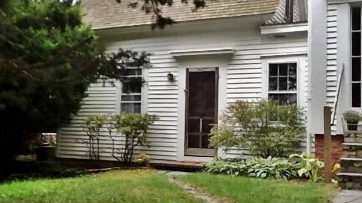 Wellfleet Cottage | Quiet Outer Cape Get Away