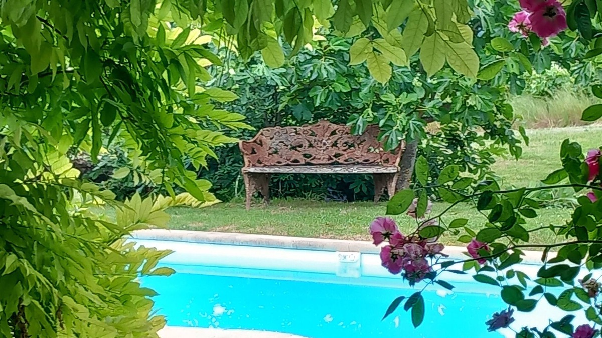 Ruch House | Quiet, peaceful, house for two, near St-Emilion. Private pool. WiFi.