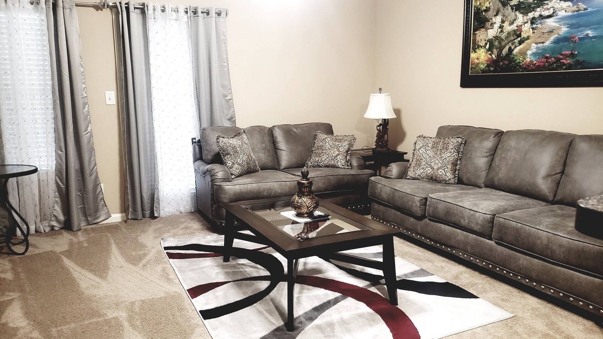Snellville Apartment | Quiet place pet friendly with pool🏊♂️ and gym🏋♂️