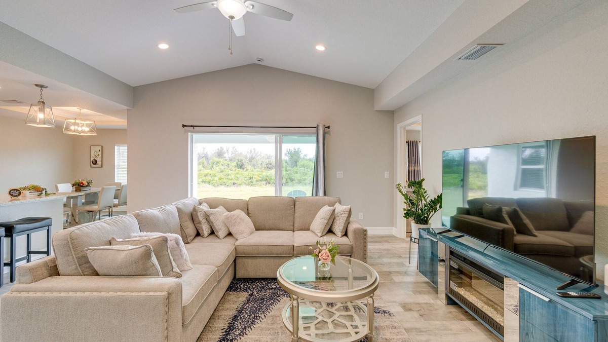 South Gulf Cove House | Quiet Port Charlotte Getaway ~ 12 Mi to Beach!