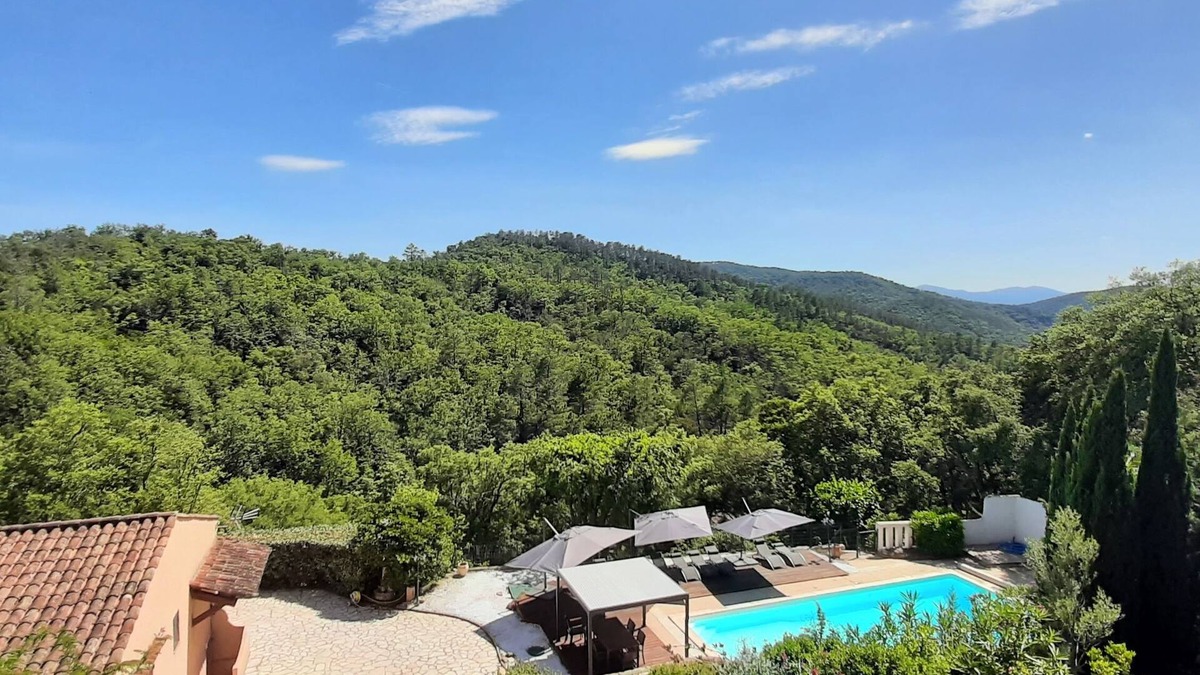 Les Arcs-sur-Argens Villa | Quiet Provençal villa in a private domain