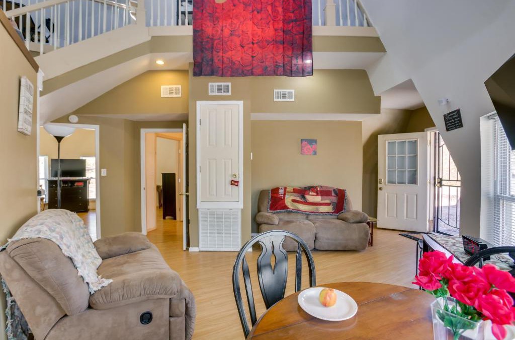 Kokomo House | Quiet, Quirky Country Escape Near Pearl River!