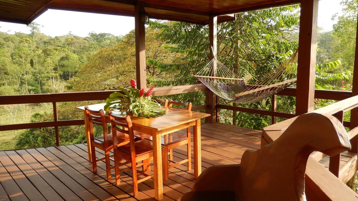 Chachagua House | Quiet Rainforest Mountain House near Volcano Arenal. Next to Hot Springs resort