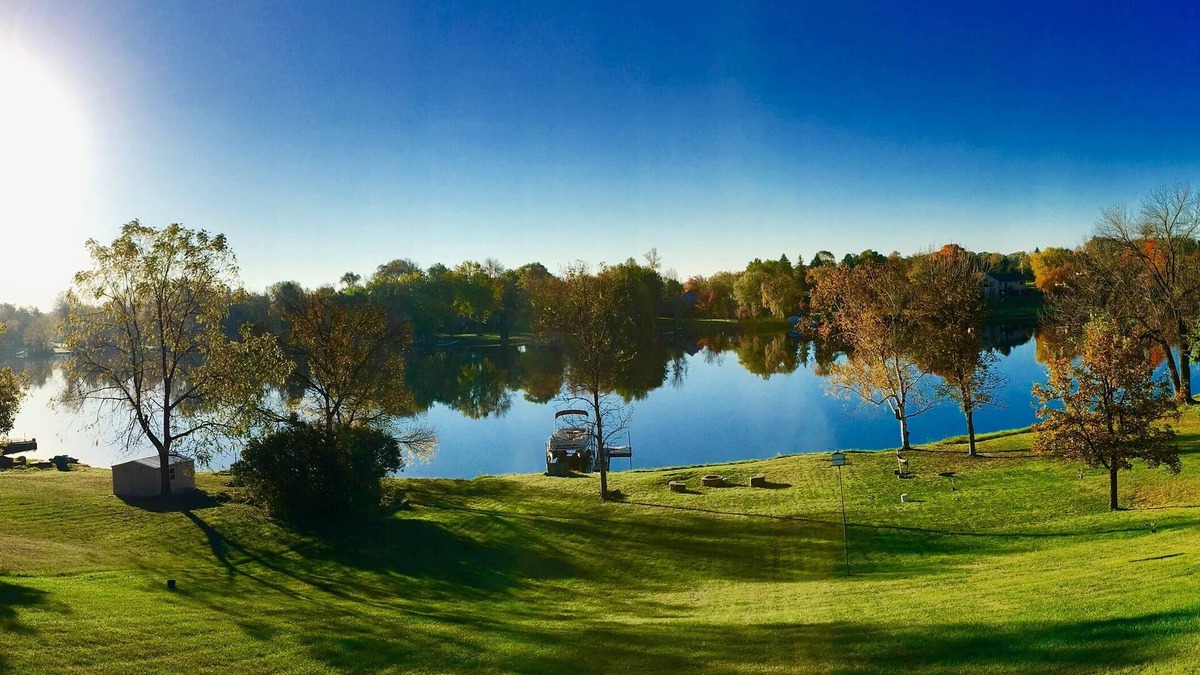 St. Joseph House | Quiet, relaxing home on Lake Watab in beautiful St. Joseph, MN near SJU and CSB