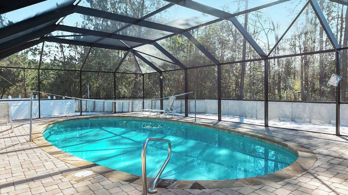Foley House | Quiet Retreat with Screened Pool – Pet-Friendly Getaway!
