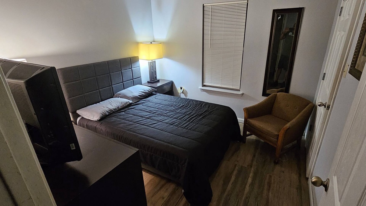 DeRidder House | Quiet room ideal for traveling professional.