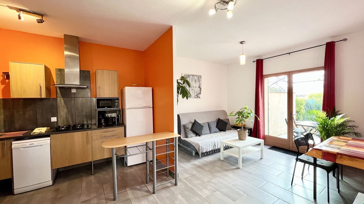 Octon Cottage | Quiet Salagou cottage with lovely view over the valley