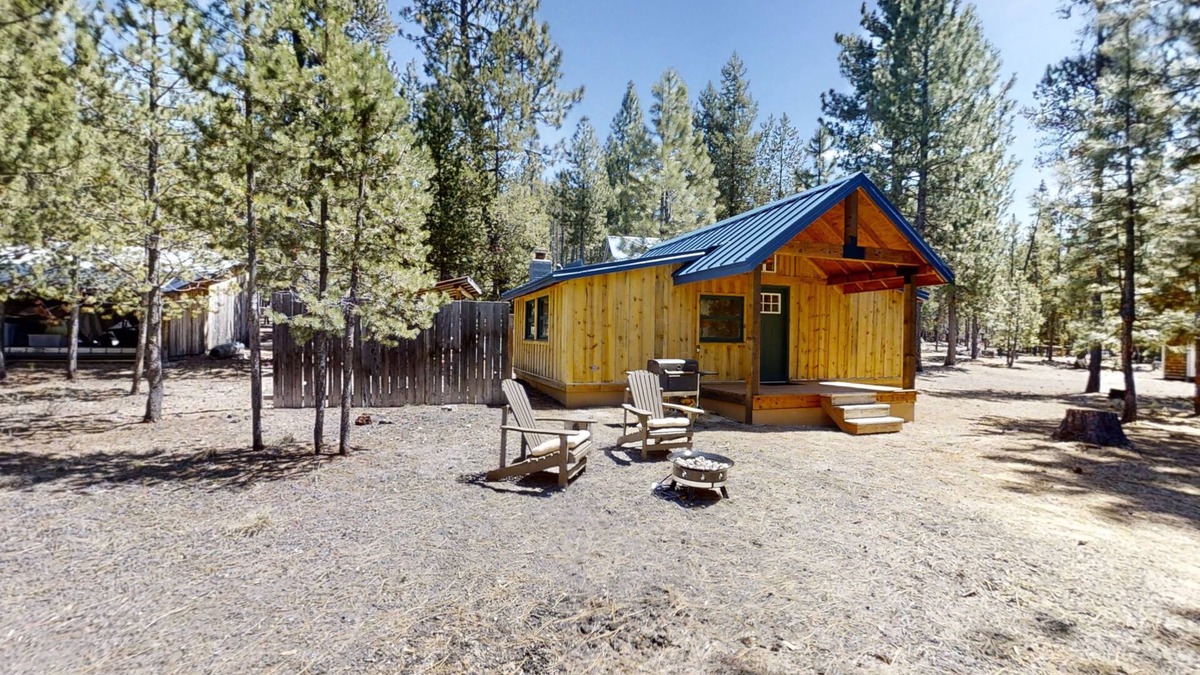 Crescent Cottage | Quiet, secluded cabin among the pines with firepit, great for outdoor adventures