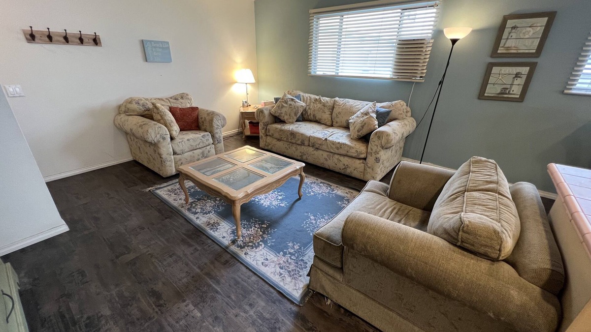 Hermosa Beach House | Quiet So Cal Beach Property that's Close to Everything