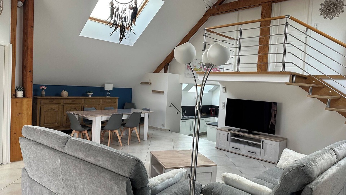 Vignoles Apartment | Quiet, spacious, bright apartment in a pretty village 5 kms from Beaune