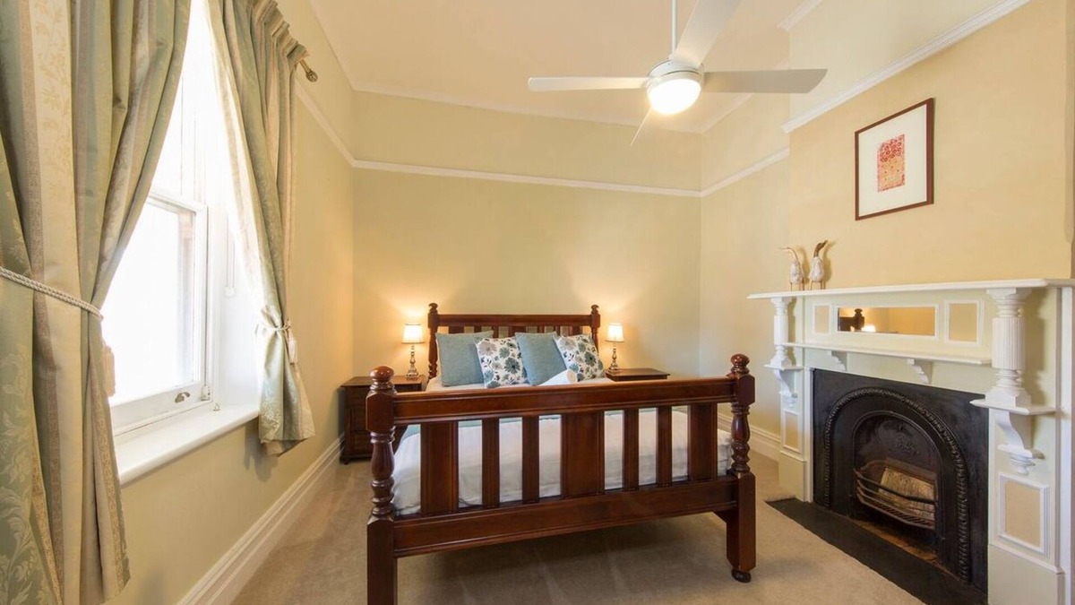 Talunga House | Quiet spacious hills retreat for up to six guests.