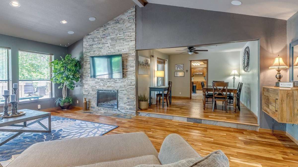 Edmond House | Quiet, spacious home with large deck in secluded Forest Oaks in central Edmond .