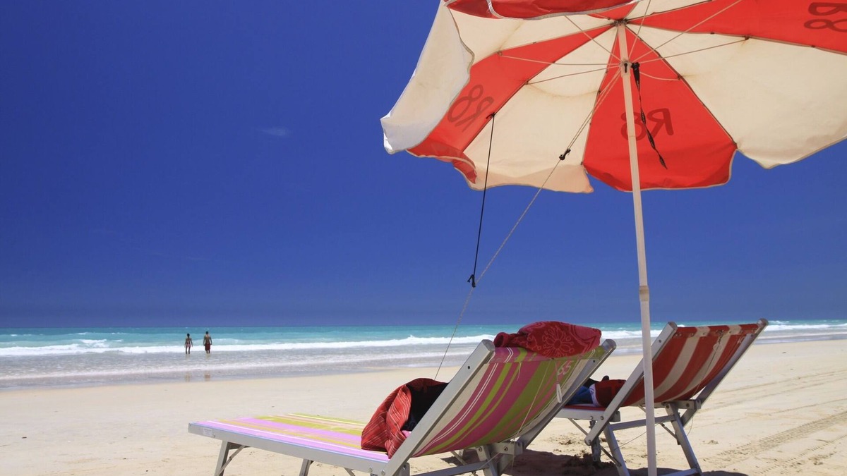 Cable Beach Apartment | Quiet Studio Hideaway 5 minutes Walk to Cable Beach