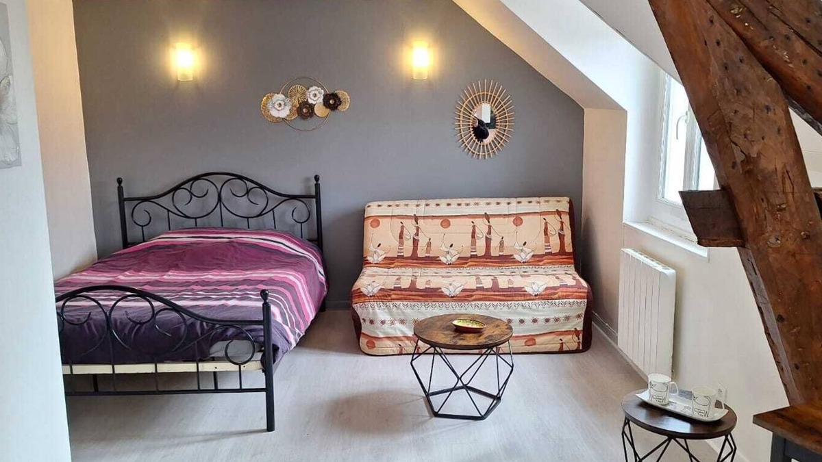 Milly-la-Foret Apartment | Quiet studio in the center of Milly la Forêt