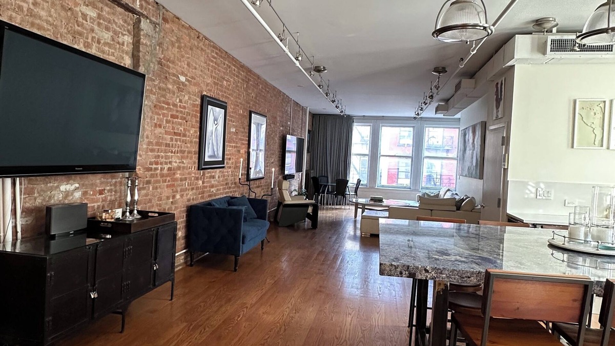SoHo Apartment | Quiet & Stylish Loft in the Heart of Soho
