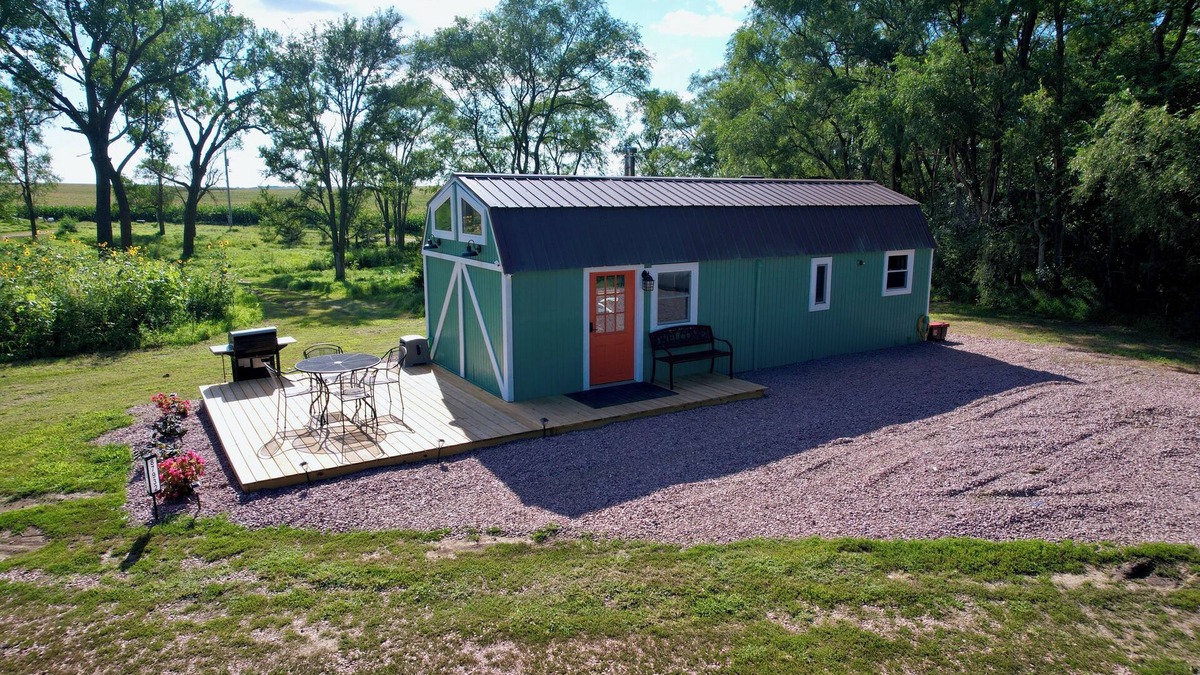 Burbank House | Quiet Tiny House in the Country