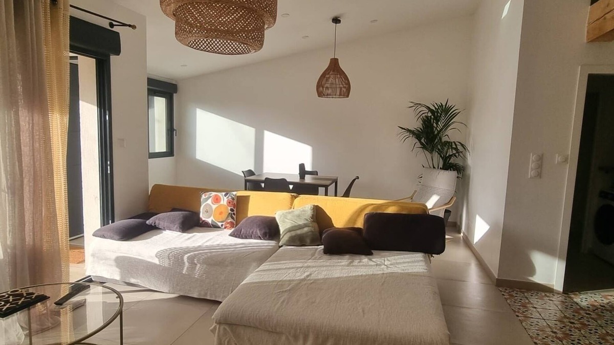 Sausset-les-Pins House | Quiet town house, close to the sea and shops.