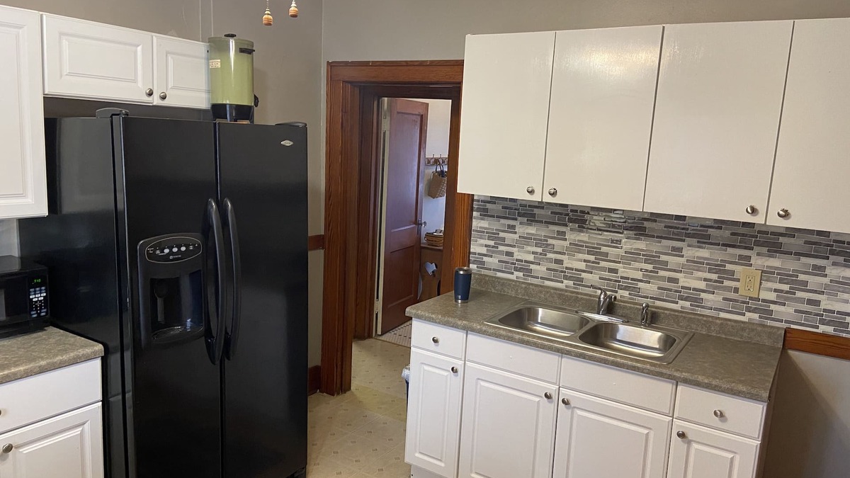 Mequon House | Quiet townhouse close to everything.