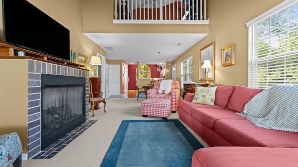 Greensboro House | Quiet Townhouse near the airport and beltline