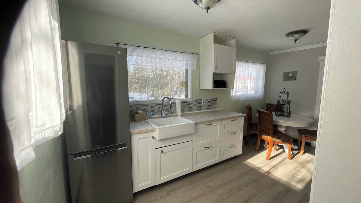 Algoma District House | Quiet tranquil getaway to heighten your senses in Richards Landing.Pet Friendly!