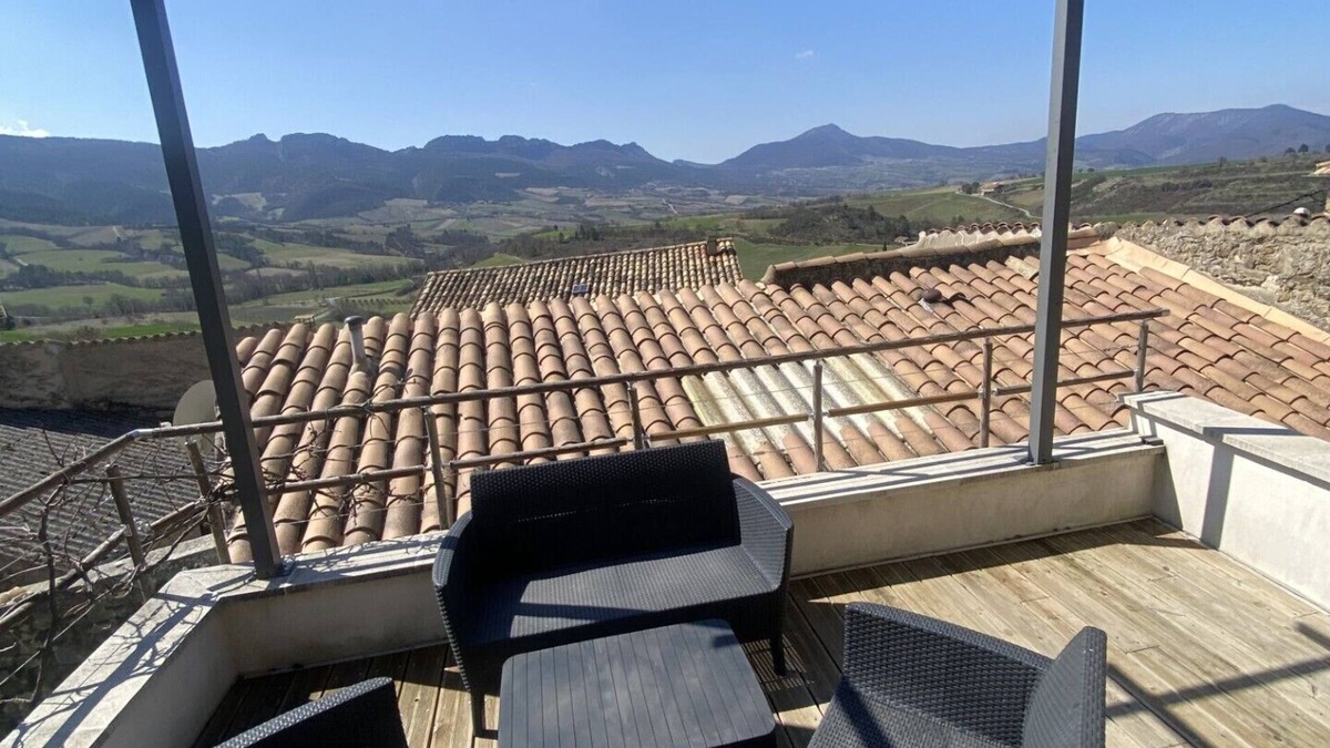 Saint-Sauveur-Gouvernet House | Quiet village house a true haven of peace