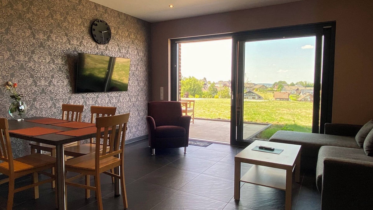 Schmidt Apartment | Quiet vacation apartment by the pond in Schmidt Pet-friendly
