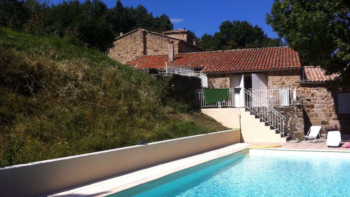 Saint-Priest House | Quiet vacation home with pool and great views of the Ardèche mountains