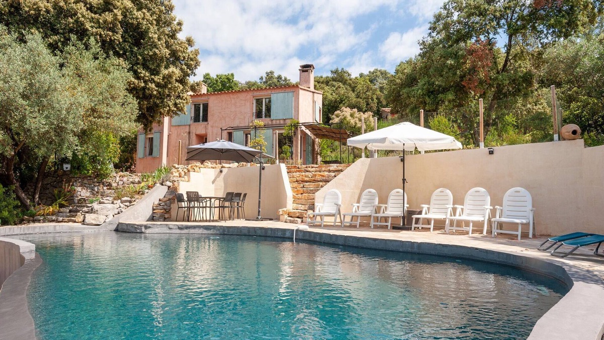 Pignans House | Quiet vacation home with private pool