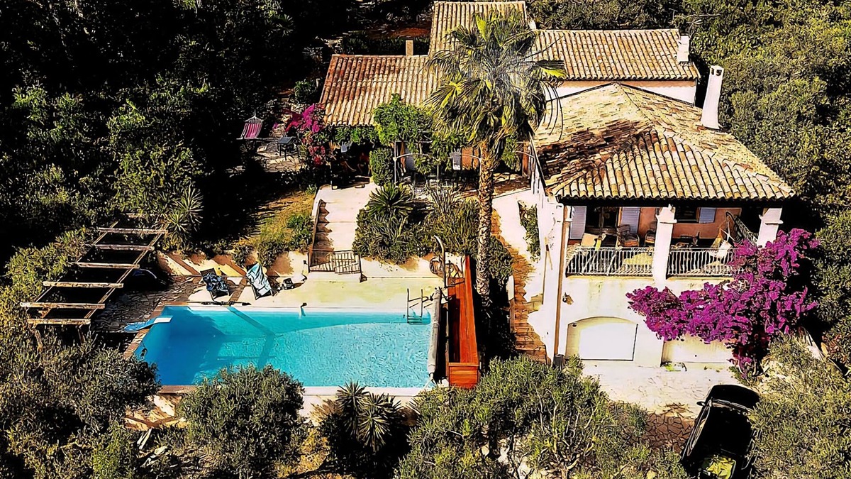 Cuers Villa | Quiet villa near Hyères large heated swimming pool