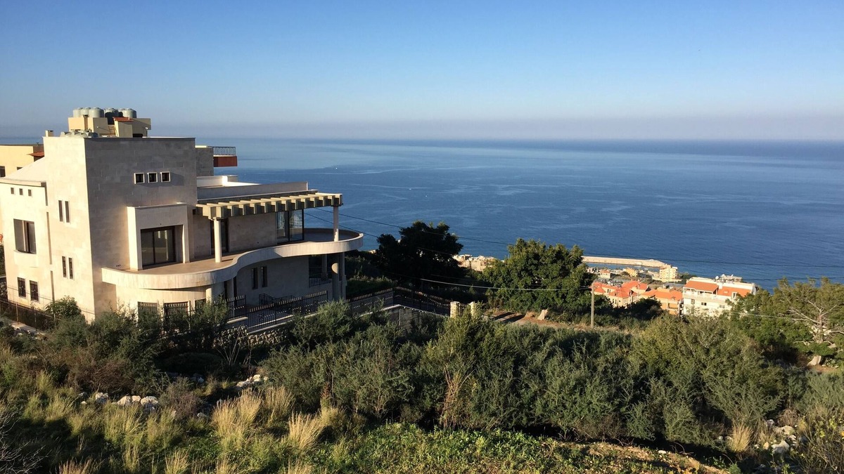 Halat Apartment | Quiet★Comfy★Epic Seaview, 3 bedrooms apartment