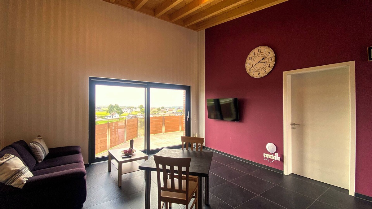 Schmidt Apartment | Quietly located apartment on the pond on the upper floor with balcony