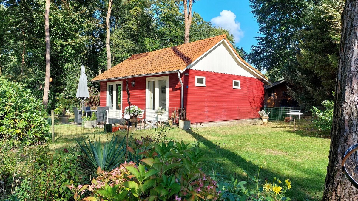 Maarn House | Quietly located, cozy holiday home in a wooded area for 4 people.