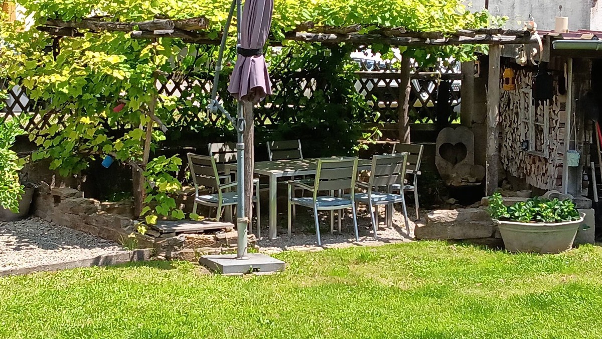 Blumberg Apartment | Quietly located, spacious top floor apartment in two-family house.