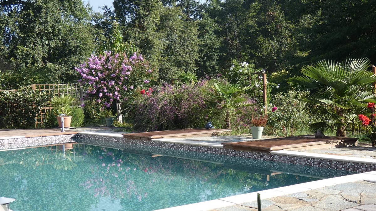 Carcen-Ponson House | Quietness by the pool