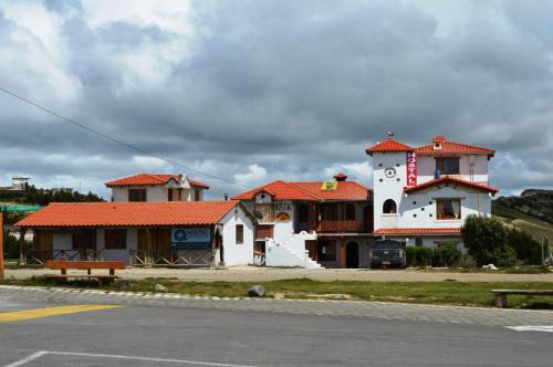 Sigchos House | Quilotoa Green Lake