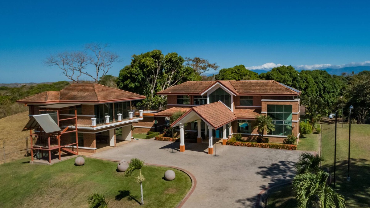 Esparza House | Quinta La Karpa