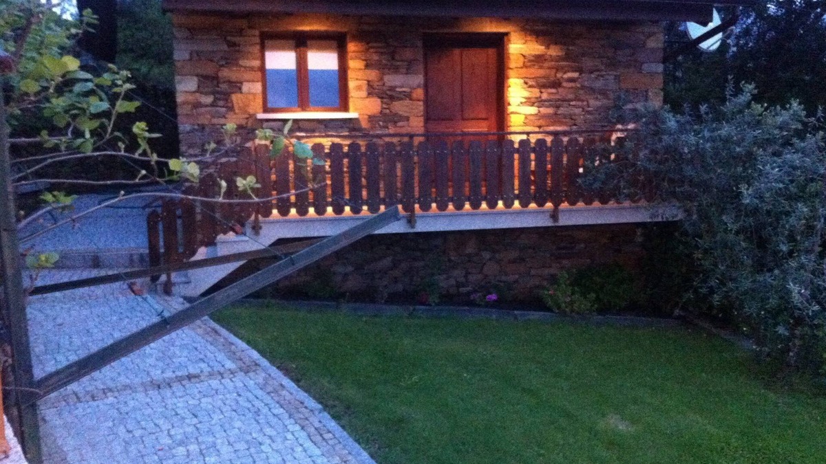Castro Daire Ski Chalet | Quinta da Malhada (Paiva Walkways) Chalet