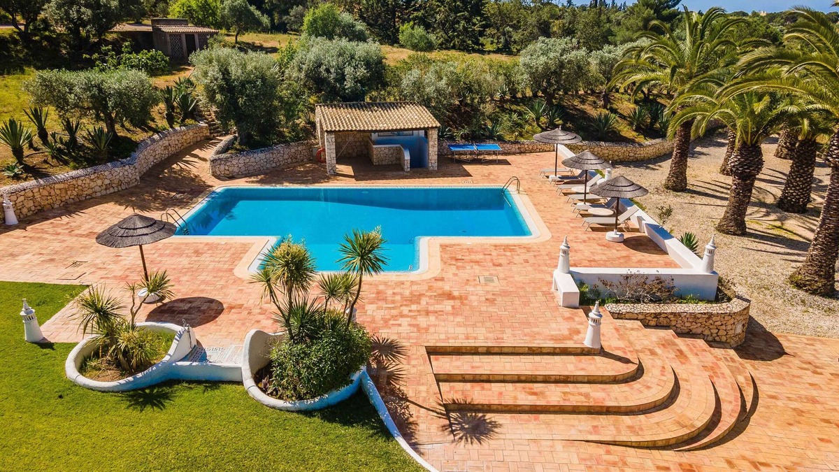 Montes de Alvor Villa | Quinta das Castelhanas, Piscina, Campo de Padel e de Golfe Privativos!