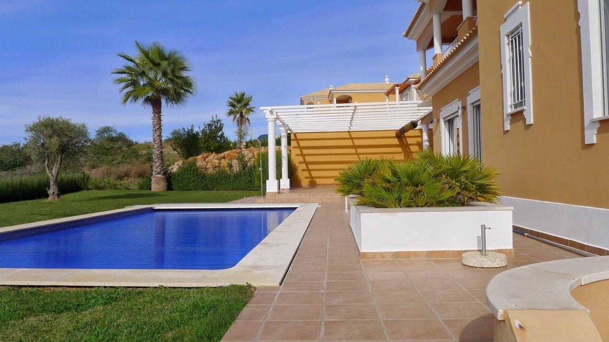 Castro Marim Villa | Quinta do Vale - 4 bedroom villa with pool on golfcourse