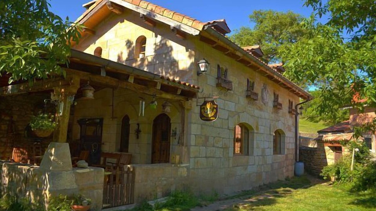 Merindad de Sotoscueva Cottage | Quinta Fredes accommodation for 5 people