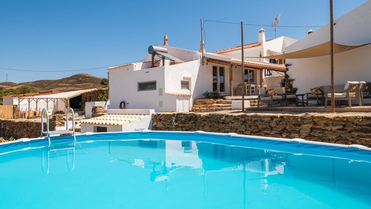 Conceicao Villa | Quinta Para Voce by Portucasa