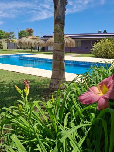 Empalme Lobos House | Quinta TRI-VAL